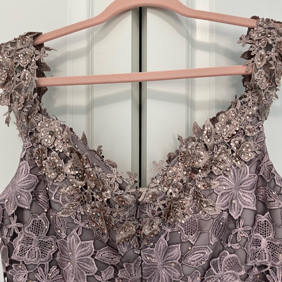 Mother of the Bride Gown - Size 12 Champagne Ombré.  Never Worn/Brand New - Picture 7 of 17